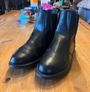 Dr Martens womens Flora leather chelsea ankle boots black 10 thumbnail 1