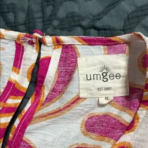 Umgee medium women's pullover hi low short sleeve blouse missing string front thumbnail 8
