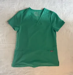 Figs Surgical Green Casma Scrub Top - size XS thumbnail 1