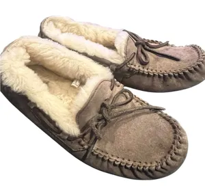 UGG slippers brown womens size 9 thumbnail 1