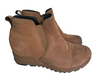 Sorel Evie Pull On Boots, size 8.5 thumbnail 1