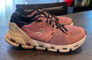 On cloud cloud flyer running shoes mauve pink 9 women thumbnail 1