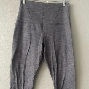 Lululemon Athletica Gray High-Waisted Leggings thumbnail 5