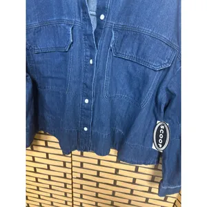 Scoop Denim Cropped Button Down‎ Size Large Blue thumbnail 3