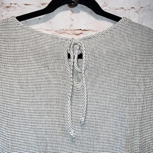 NWT Lauren Conrad flutter short sleeve stripe pullover blouse scoop neck keyhole thumbnail 7