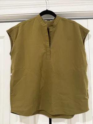 Women’s FIGS Martini Olive Rafaela Scrub Top thumbnail 1