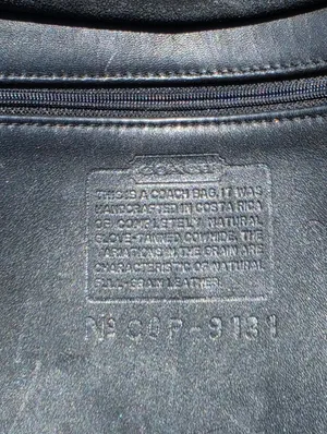 Vintage Coach Slim Legacy Flap Saddle Crossbody Black thumbnail 11