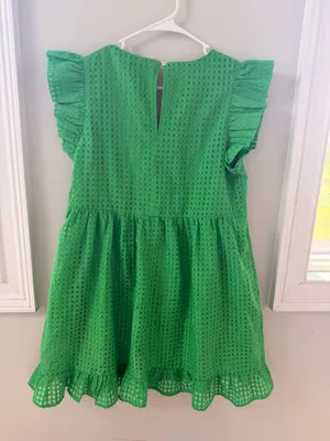 green dress Size M thumbnail 2
