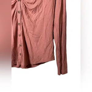 Steve Madden Ribbed Button Front Long Sleeve Top‎ Ruched Front Mauve Size M thumbnail 6