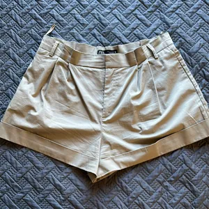 Zara Women's High Waist Beige Shorts thumbnail 1