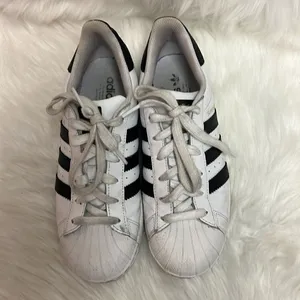 ADIDAS superstar tennis shoes Size 7.5 B-23‎ thumbnail 4