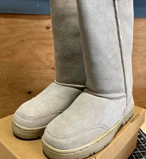 Bearpaw Women's Grey and Cream Boots thumbnail 1