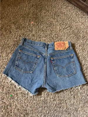 Levi’s 501 Shorts thumbnail 2