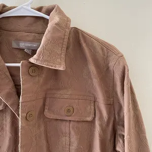 M- croft & barrow Women's Vintage Tan Embroidered Jacket w/‎ Pockets thumbnail 2