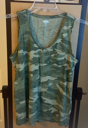 NWOT Old Navy camo tank top S thumbnail 1