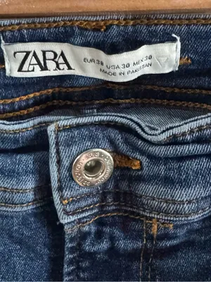 Women’s ZARA High Waist Medium Blue Denim Distressed Skinny Jeans Size 30 thumbnail 2