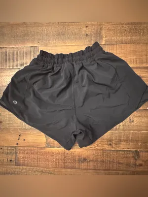 LULU🍋 Hotty Hot Shorts 4” thumbnail 4