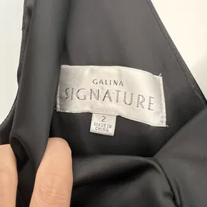 David's Bridal GALINA SIGNATURE Women’s Stretch Satin Ruched Mermaid Dress Black Size 2 EUC thumbnail 9