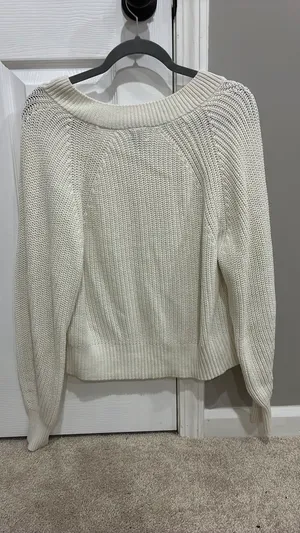 Sweater thumbnail 2