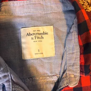 Abercrombie & Fitch Flannel Shirt Plaid‎ Button Down Long Sleeve Red Blue S thumbnail 2