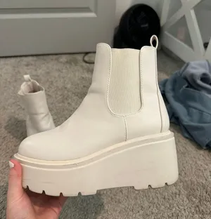 boutique boots Size 5.5 thumbnail 3