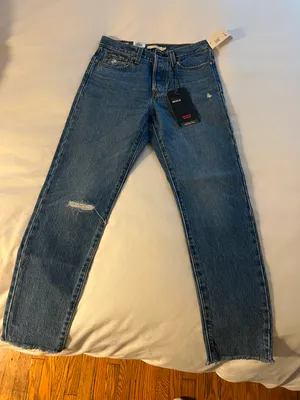 Levi's Frayed Hem Jeans • Size 27 thumbnail 1