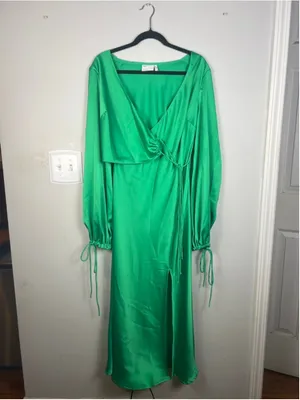 ASOS DESIGN Satin Wrap Midi Dress US 8 Green Balloon Sleeve Ruched Side Slit thumbnail 2
