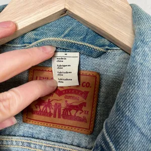 Levis Womens Blue Denim Fall Trucker Jean Jacket Medium pc9-70270-0073 Masc thumbnail 12