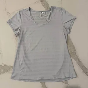 Active Life ScoopNeck ShortSleeve Performance Shirt Womens Large Gray Athleisure thumbnail 1