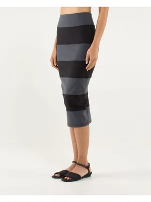 Lululemon Yoga Over Skirt Size 4 Coal Black Striped Luon High Rise Midi Rare thumbnail 4