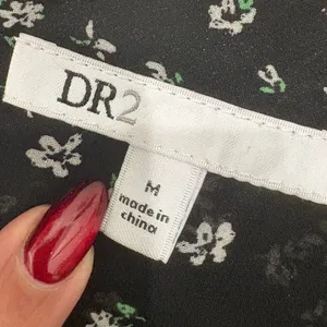 DR2 Black Floral Blouse Size M Size M thumbnail 6