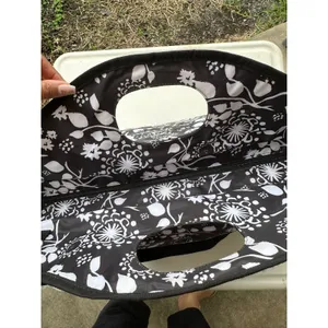 Thirty One Discontinued Floral Brushstroke Party Thermal Insulated Cooler Bag thumbnail 4