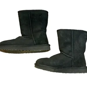 UGG Women’s Classic Short II Black Size 7 thumbnail 5