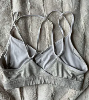 Old navy sports bra thumbnail 2