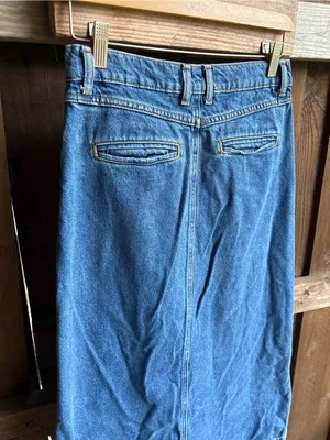 Zara Blogger Favorite Button Down Denim MIDI Skirt thumbnail 5