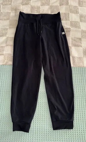 Vuori Women's Daily Joggers size M thumbnail 1