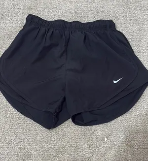 Black Nike Women’s Shorts Medium thumbnail 1
