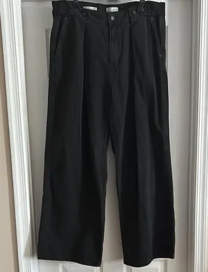 Universal Threads NWOT Black Wide-Leg Pants thumbnail 1