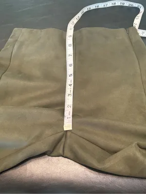 Banana Republic Devon Faux Suede Pants/Leggings in an olive green shade size 4 thumbnail 8