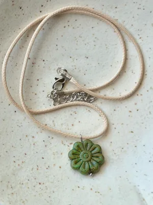 Handmade unique fairy retro cute flower Czech glass necklace💚 thumbnail 4