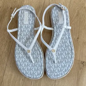 Michael Kors Espadrille Sandals Samara Size US8 White Beige Gold thumbnail 2