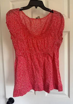 American Eagle Outfitters Red Floral Smocked Short-Sleeve Blouse thumbnail 1