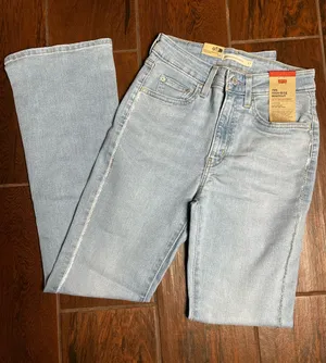Levi’s 725 High Rise Bootcut Light Wash Rhinestone Diamonds Denim Jeans Size 27 thumbnail 1