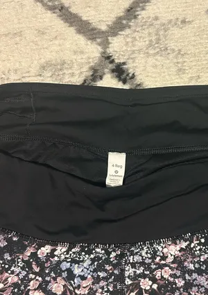 Lululemon Speed Up Shorts 2.5" Low-Rise thumbnail 4