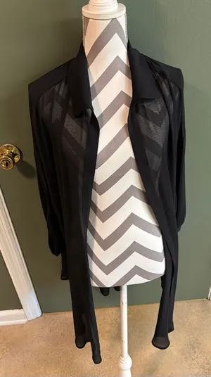 torrid Black Sheer Chevron-Back Duster thumbnail 1