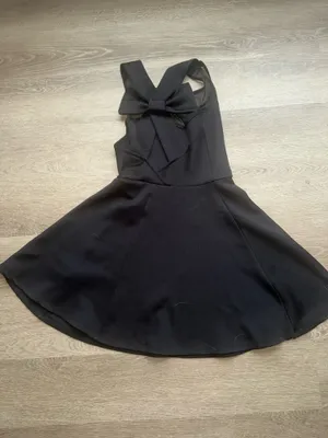 Black dress thumbnail 2