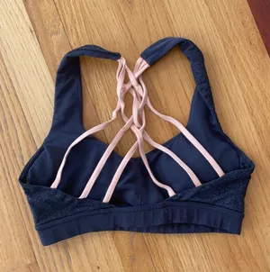 Forever 21 Strappy Cross Back Sports Bra thumbnail 5
