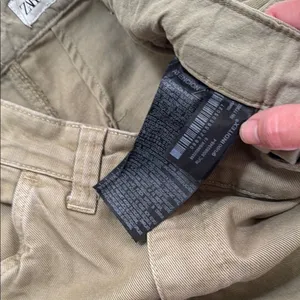 Zara women’s khaki jeans. Oversized. Size Small. thumbnail 6