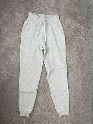 Lululemon Scuba High-Rise Joggers Grey thumbnail 2