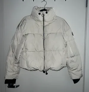 ZARA NWT oyster white water repellent puffer jacket thumbnail 1